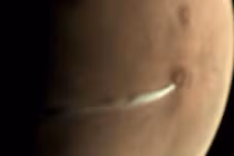 Bí ẩn khối mây phi tiêu kỳ lạ trên sao Hỏa