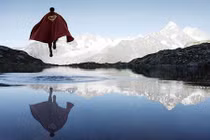 Ảnh siêu nhân đi nghỉ làm cư dân mạng phát sốt