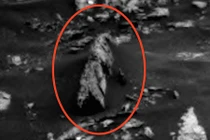 Tượng lạ hình khủng long trên sao Hỏa gây xôn xao