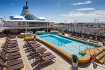 Bên trong tàu khách Silver Spirit bị cấm nhập cảnh TP.HCM do Covid-19