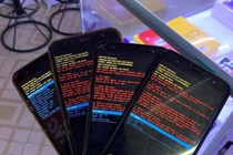 Cách tự khắc phục điện thoại Samsung đang bị lỗi treo Recovery