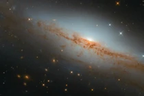 Sự thực "choáng" về NGC 3749 chứa nhiều ngôi sao giống “Mặt trời trẻ”