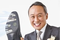 Giày chống hôi chân và những phát minh kì quặc của người Nhật