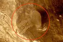 Bí ẩn cấu trúc hình muỗng kỳ lạ trên Hỏa tinh