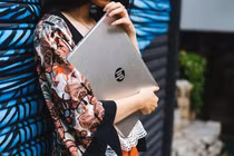 Rẻ, đẹp, chất...loạt laptop tặng người yêu cực chuẩn mùa Valentine