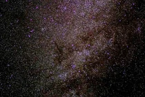 Thu thập “DNA” của sao, tìm chị em mất tích của Mặt trời