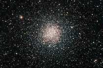 Cụm sao hình cầu NGC 6362 có gì đặc biệt?