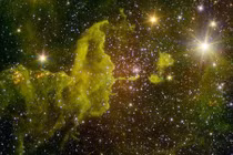 Bất ngờ phát hiện tinh vân hình con nhện khoe sắc