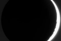 Phát hiện các chất gây kinh ngạc trên mặt trăng Enceladus