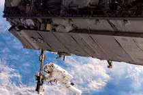 Hé lộ thú vị về vi khuẩn không gian trên bề mặt Trạm ISS