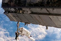 Hé lộ thú vị về vi khuẩn không gian trên bề mặt Trạm ISS