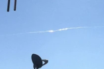 Vật thể giống UFO xẹt ngang bầu trời Mỹ