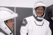 Chuyến bay lịch sử của tư nhân đưa con người vào vũ trụ