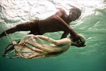 Tộc người đầu tiên tự tiến hoá để thích nghi với thế giới hiện đại