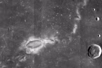 NASA dùng gì theo dõi hình xăm bí ẩn trên Mặt trăng?