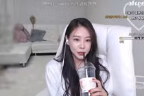 Nữ idol dính scandal lại đổi đời kiếm tiền tỷ nhờ làm streamer