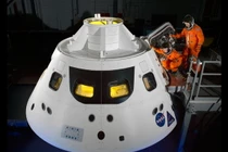 Ảnh đẹp cận cảnh tàu vũ trụ không gian Orion (1) 