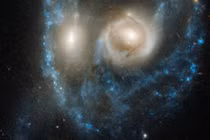 Sửng sốt “khuôn mặt ma” trong không gian lọt ống kính Hubble