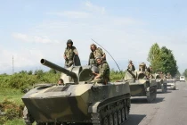 Nhận diện các loại xe, pháo “độc” lữ dù 25 Ukraine đầu hàng