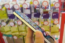 Bkav bất ngờ thu hồi Bphone tại FPT Shop