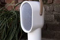 Ngắm loa di động không dây hình đầu kiếm sỹ ở Việt Nam