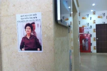 Sốc vì bị dán ảnh "quý bà gây rối" tại nhà D2 Giảng Võ