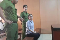 Hàng loạt cán bộ nhân viên DongABank bị điều tra