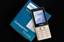  Ngắm điện thoại Philips E170 900.000 đồng tính năng '2 trong 1'