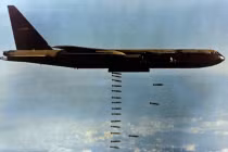 Chùm ảnh: 60 năm “tác oai tác quái” của B-52