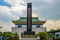 Choáng váng tiểu Beverly Hills châu Á chỉ dành cho người chết