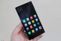 Trên tay Xiaomi Mi Mix ở Việt Nam: Đẳng cấp smartphone tương lai