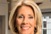 Betsy DeVos: Hành trình nữ tỉ phú thành Bộ trưởng Giáo dục Mỹ