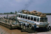 Kho ảnh khổng lồ về VN 1991-1993: Khám phá Hải Phòng