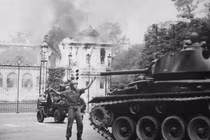 Ảnh hiếm vụ ném bom Dinh Độc Lập chấn động Sài Gòn 1962