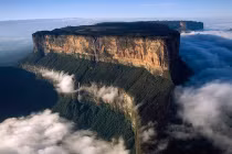 Vẻ đẹp của ngọn núi đỉnh bằng kỹ vĩ nhất thế giới