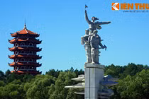 Xúc động “thánh địa” huyền thoại của phụ nữ Việt Nam