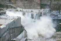 Tận mục thảm họa động đất kinh hoàng ở thủ đô Romania 1977