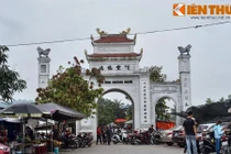 Chuyện huyền bí quanh đền Ông Hoàng Mười thiêng nổi tiếng VN 