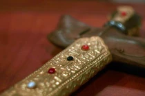 Cận cảnh “kho báu” bạc khối, vàng ròng ở Hà Nội (1)