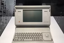 Tận mục loạt hiện vật cực độc trong “bảo tàng lịch sử Apple“