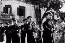 Loạt ảnh cuối cùng của huyền thoại Robert Capa ở VN (1)