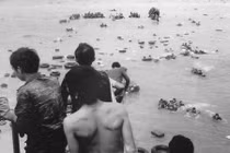 Cảnh tháo chạy của lính Sài Gòn ở miền Nam năm 1975 