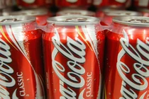 Vì sao quảng cáo Coca-Cola bị Bộ Văn hoá tuýt còi?