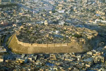 Lặng ngắm tòa thành cổ xưa nhất thế giới