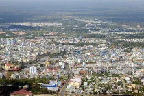 Trung tâm thương mại cho người thu nhập trung bình-khá