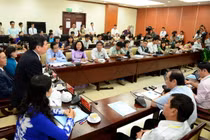 Vì sao chưa bầu Bí thư Thành ủy TP.HCM?