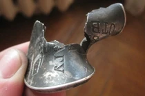 Những tấm huy chương cứu mạng huyền thoại thời chiến tranh TG 2