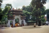 Lăng mộ lớn nhất Sài Gòn qua ống kính người Mỹ 1966