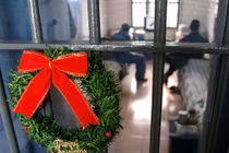 Phóng viên từng cướp ngân hàng kể chuyện cuộc sống ngày Tết trong tù