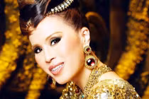 Chân dung công chúa Thái Lan gây sốc khi tranh cử Thủ tướng